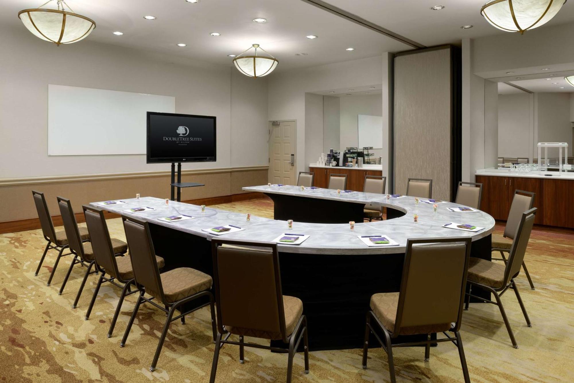 Doubletree Suites By Hilton Phoenix Exterior foto